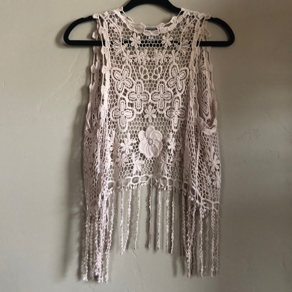 Netted Shall - Picture 3 of 3